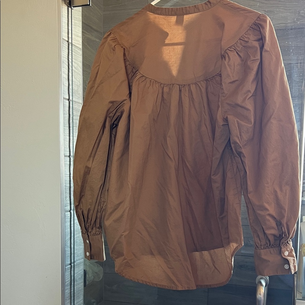 Old Navy Women's Brown Gathered Yoke Button-Front Blouse - Picture 4 of 4